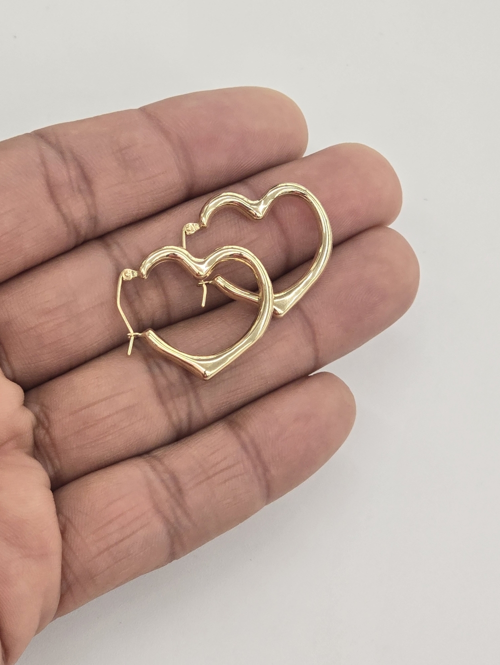 14kt Real Gold Heart Earring